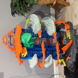 Ultimate hot wheels car garage